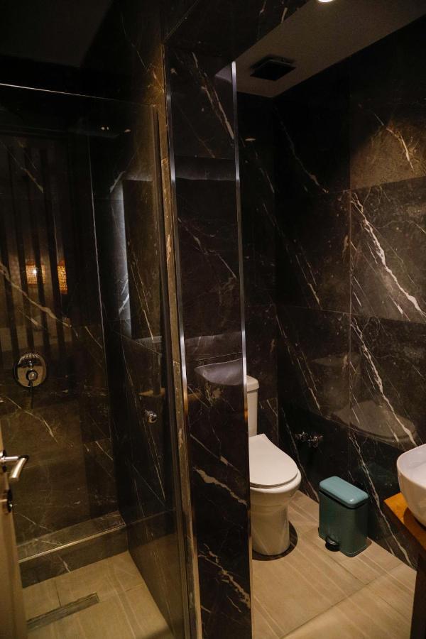 Aelia Boutique Apartments & Rooms Nea Vrasna Bagian luar foto