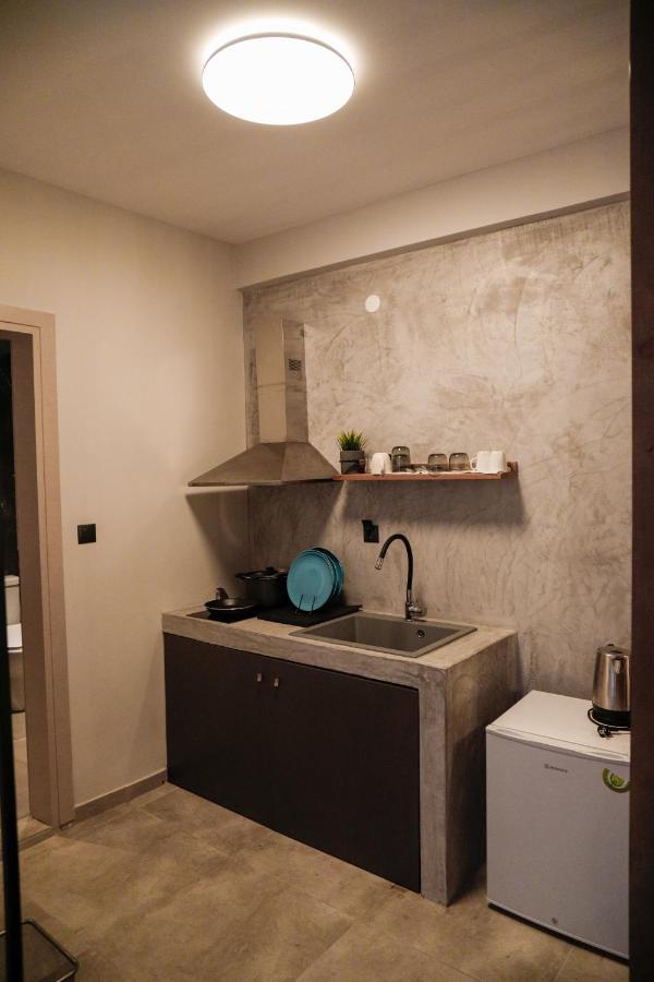 Aelia Boutique Apartments & Rooms Nea Vrasna Bagian luar foto